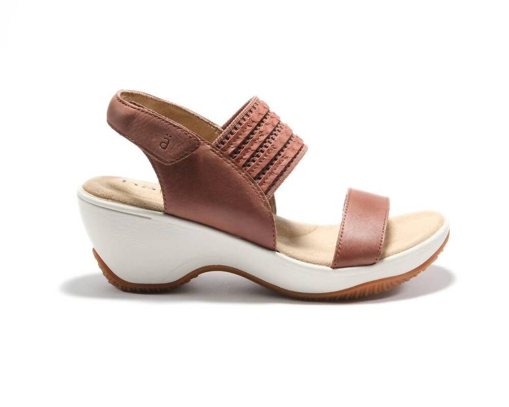 NEW HALSA FOOTWEAR women's chantal sandal in brown